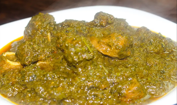 Delicious Sabzi Gosht made with mutton and a blend of spinach, dill, and fenugreek leaves, cooked with aromatic spices and served with paratha or rice.